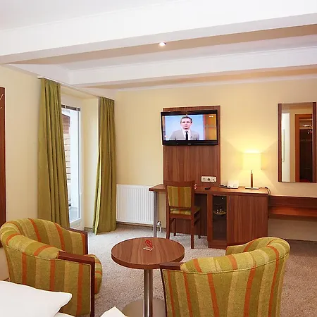 Goldener Adler Hotel 3*