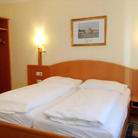 Hotell Goldener Adler